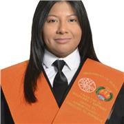 Graduada en Administración de empresas que impartiría clases alumnos de ESO